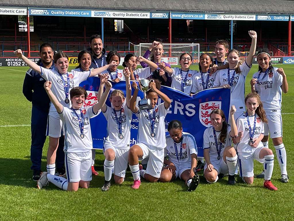 Middlesex U14 Girls - 2020-21 ESFA Inter-County Trophy Winners